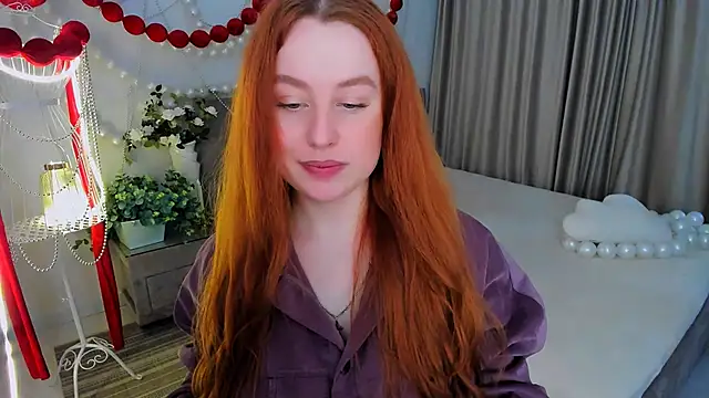 AirySilhouette Chat XXX live