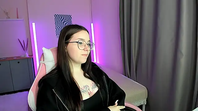KellyMilton's Live XXX Chat