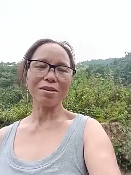 Tina6886 网络视讯表演