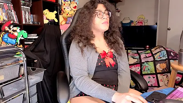 ShinyCherub live XXX chat