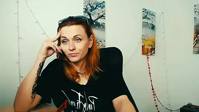 PeppyMia 即時 XXX 聊天