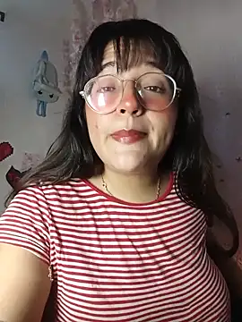 Kuutar's Live XXX Chat