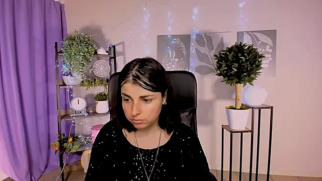 MartaEdams' Live XXX Chat