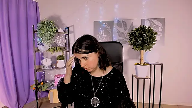 MartaEdams' Live XXX Chat