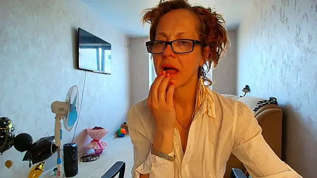 LioraWeiss Live XXX-chat