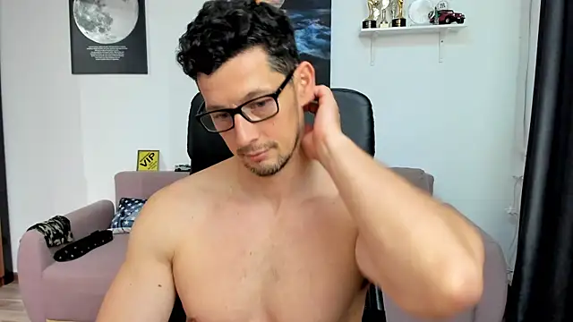 BrutusK08's Webcam Show