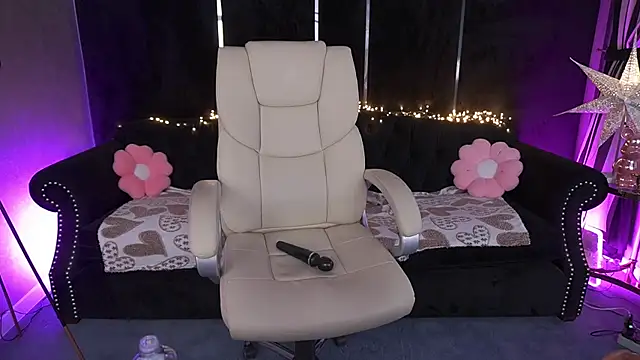 Živý XXX chat LylaYeess