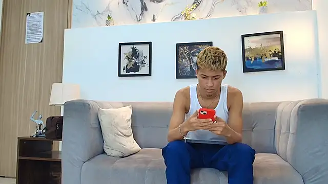 GOLD_BOYS' Live XXX Chat