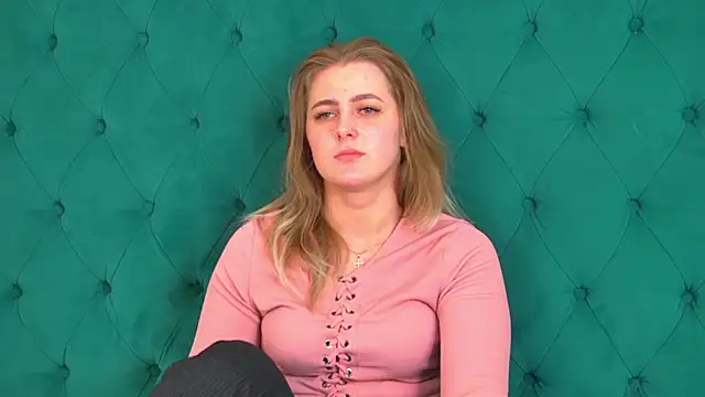 Chat +18 de EllaBells ao vivo