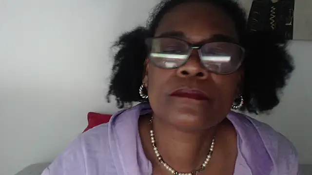 XXX chat uživo modela dana-black