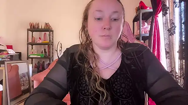 kisicaxx Adlı Modelin Canlı XXX Sohbeti