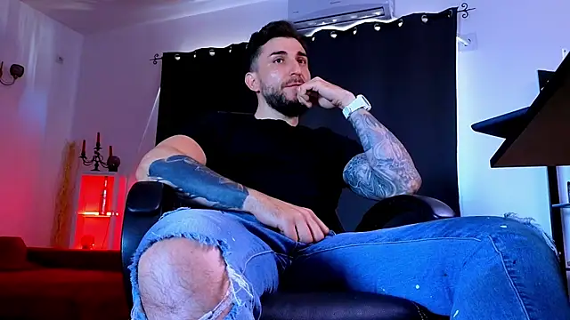 Онлайн чат XXX MightyAaron66