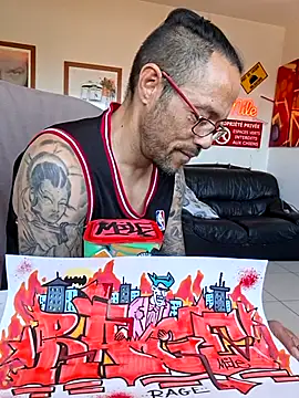 แชท XXX สดของ Mr_Graffitimile