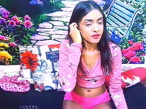 IndianPretty14u2Luv Live XXX Chat