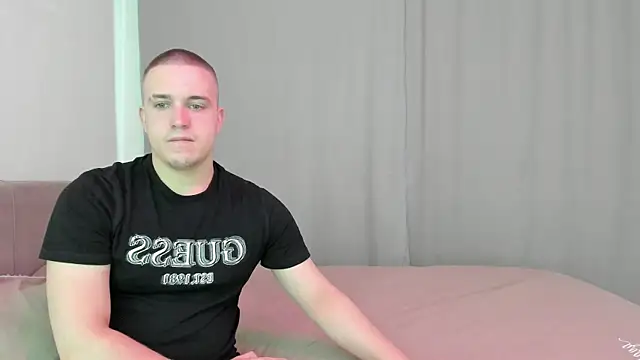 Chat +18 de Eva_Alex_ ao vivo