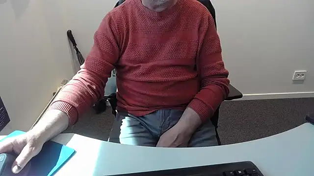 Buggemann Adlı Modelin Canlı XXX Sohbeti