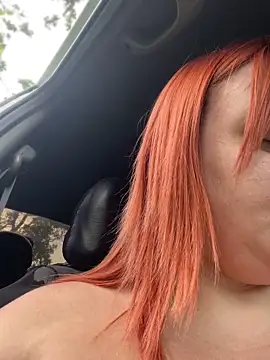 LadyDreams11 Live XXX-chat