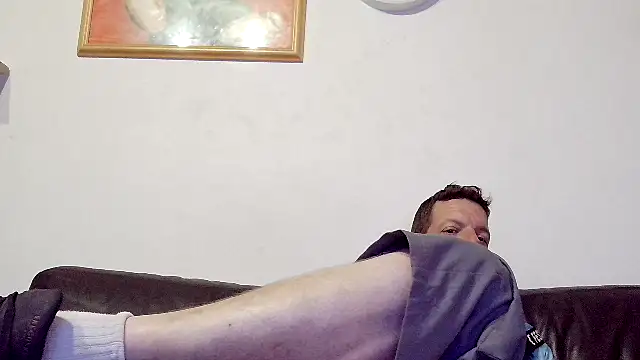 Gigolobigcock24cm: вебкам-шоу