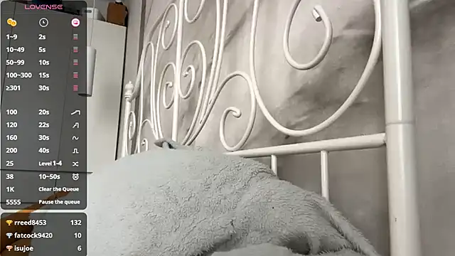 KitCerveny Chat XXX live