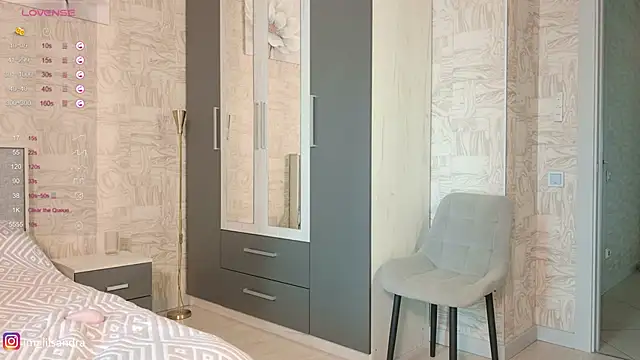 LIl_Sandra 现场XXX聊天