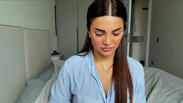 MelindaReny – Naživo XXX chat