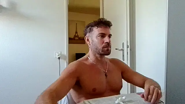 alpha-hunk Live XXX-Chat