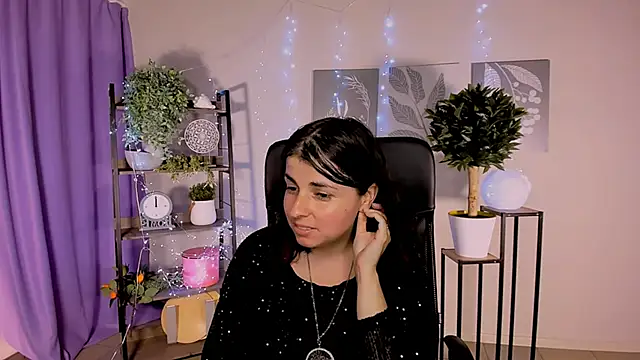 MartaEdams' Live XXX Chat