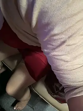 May-Squirt 在線直播表演