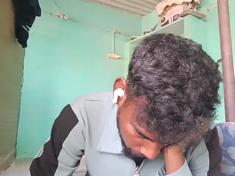 Tamilgud23's Live XXX Chat