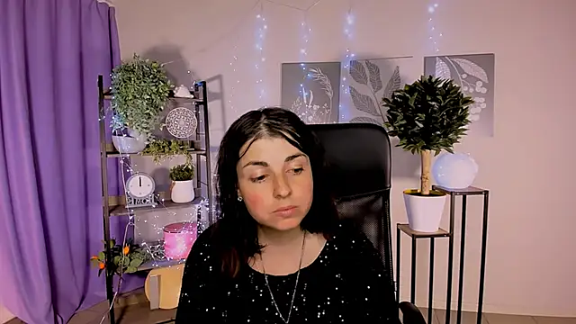 MartaEdams Adlı Modelin Canlı XXX Sohbeti