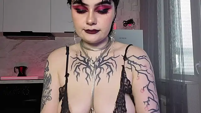 IntrigueYourDay's Live XXX Chat