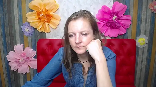 Živý XXX chat MeganPirs