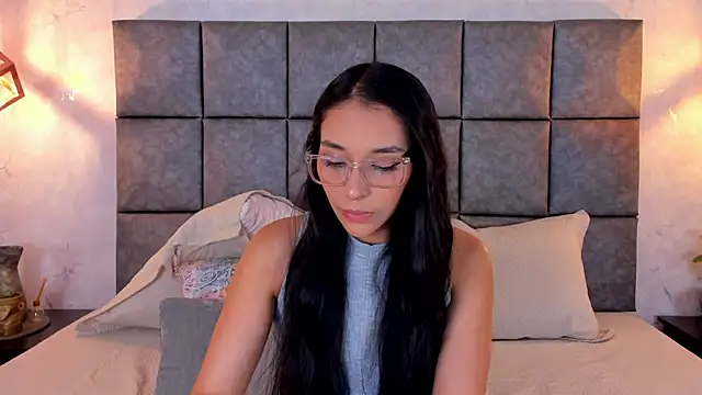 Roseaurora's Live XXX Chat