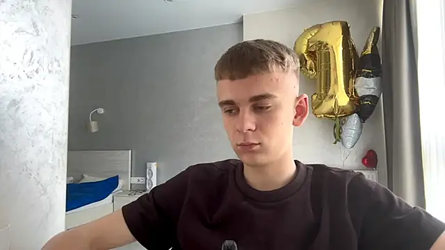 XXX chat uživo modela SoloFury