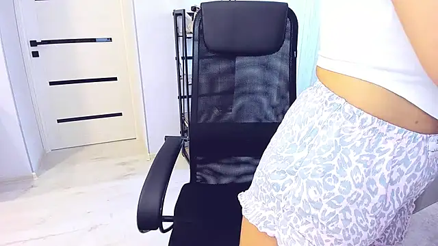 AlexiaDarren Adlı Modelin Canlı XXX Sohbeti
