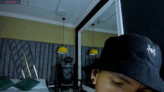 DanteLuxx's Live XXX Chat