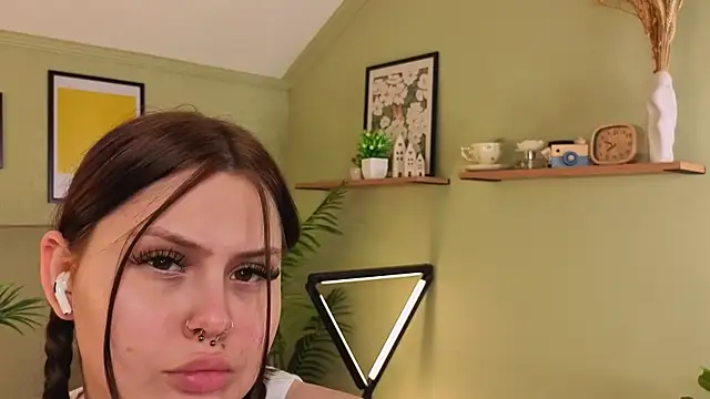 Živý XXX chat shiningstarrr