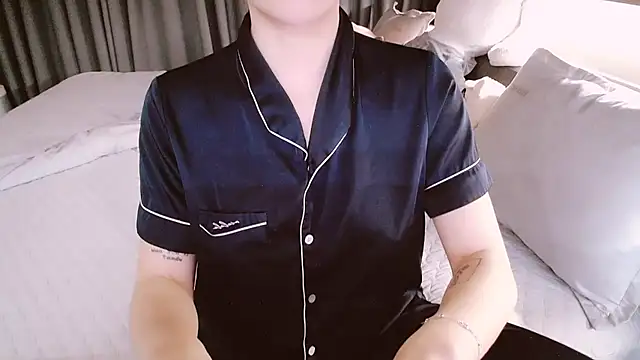 SungkyunnKwan's Live XXX Chat