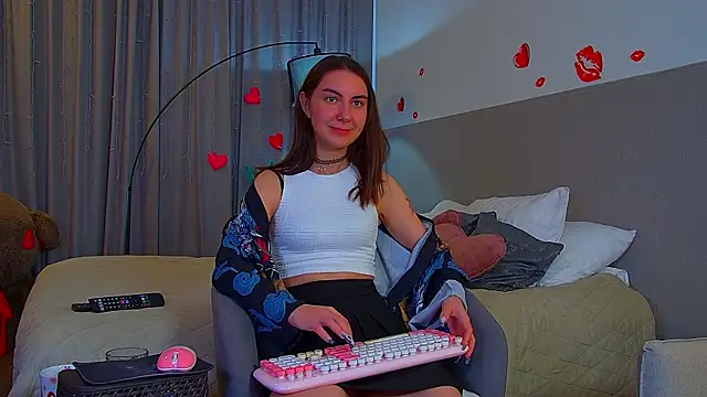 AlisaAlarie Show in webcam
