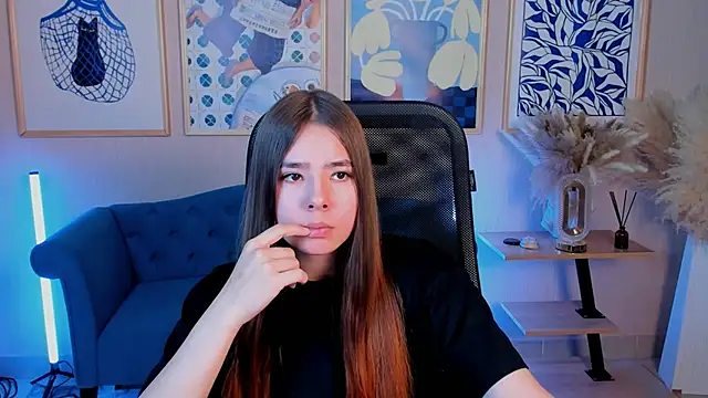 SayaHeartnet Show in webcam