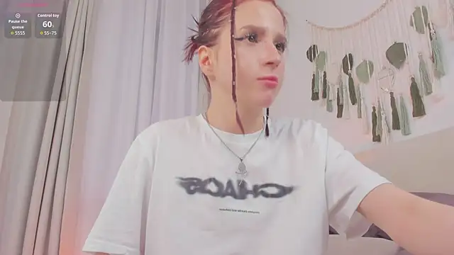 XXX chat uživo modela Sonya_Miler
