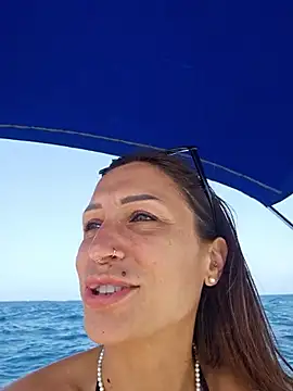 Chat XXX ao vivo de -AliceWonder-