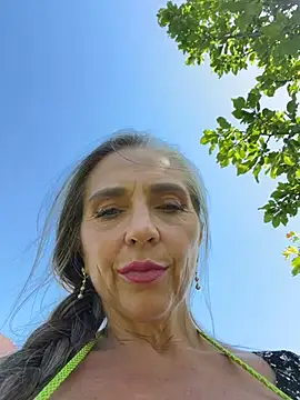 Alimela Adlı Modelin Canlı XXX Sohbeti