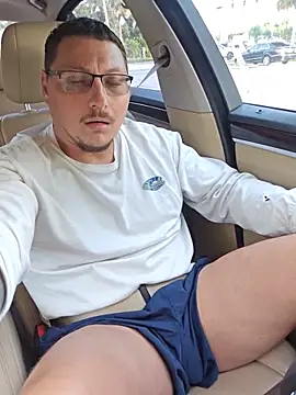 MrBiggBallz Show in webcam