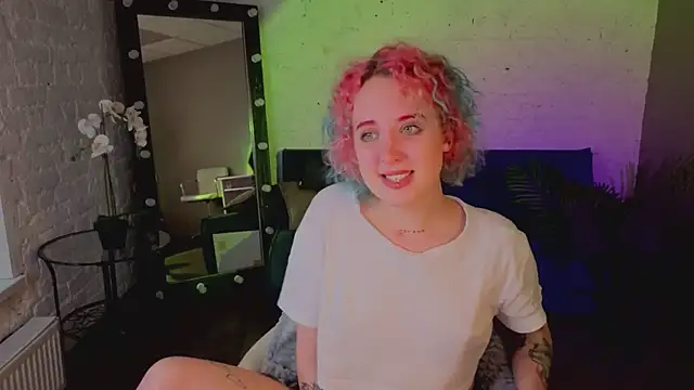 ScarlettSparkss' Live XXX Chat