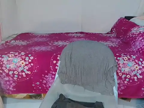 HelenaM's Live XXX Chat