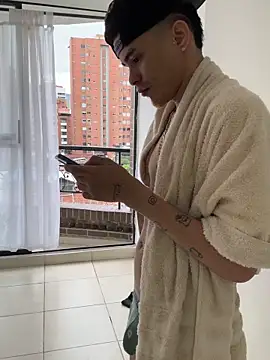 huge_Santiago webkamerás műsora