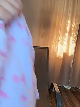Chat XXX en directo de Lucy_doll22