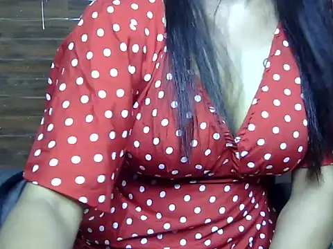 Chatroom XXX en direct de isha_hity