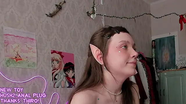 RileyNymph Adlı Modelin Canlı XXX Sohbeti